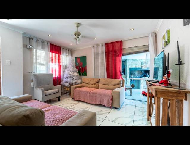 3 BEDROOM HOUSE FOR SALE IN NORTHPINE